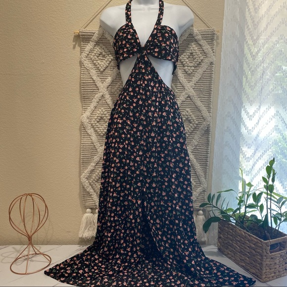 Zara Dresses & Skirts - Zara foral midi dress open back Size XS